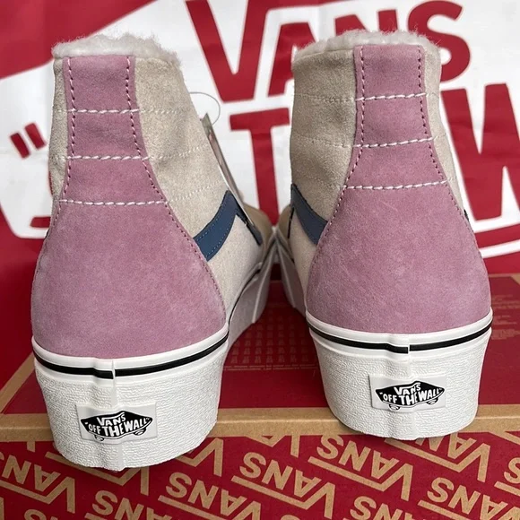 Vans Sk8-Hi Tapered
Pig Suede/Sherpa Multi Co
VN0A7Q5PMUL
WMNS Platforms - Picture 14 of 16
